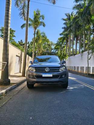 VOLKSWAGEN-AMAROK-2013