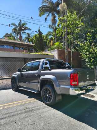 VOLKSWAGEN-AMAROK-2013