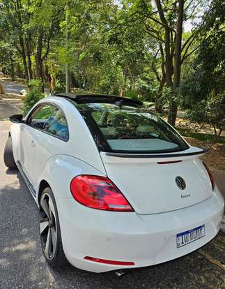 VOLKSWAGEN-FUSCA-2013