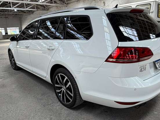 VOLKSWAGEN-GOLF-1.4 TSI VARIANT HIGHLINE 16V GASOLINA 4P AUTOMÁTICO VOLKSWAGEN-GOLF-2015