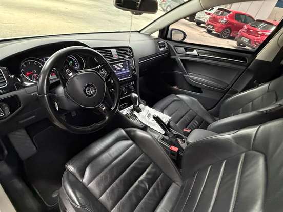 VOLKSWAGEN-GOLF-1.4 TSI VARIANT HIGHLINE 16V GASOLINA 4P AUTOMÁTICO VOLKSWAGEN-GOLF-2015