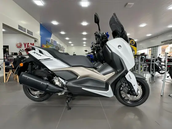 YAMAHA XMAX 250 CONNECTED ABS YAMAHA XMAX 250 CONNECTED ABS