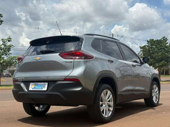 CHEVROLET-TRACKER-2023