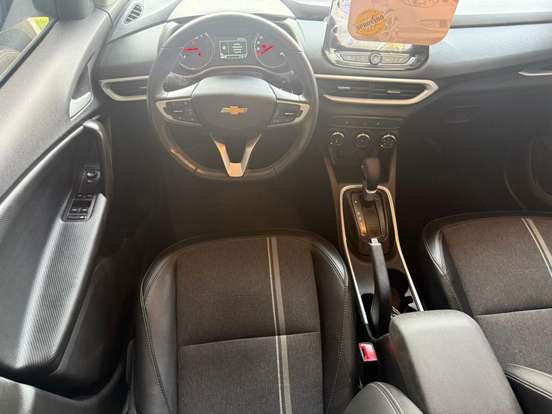 CHEVROLET-TRACKER-2023