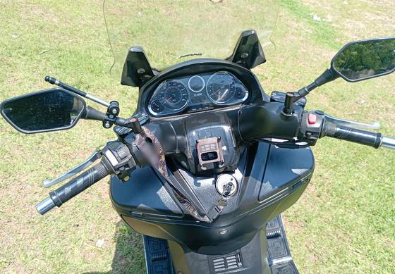 DAFRA MAXSYM 400i 