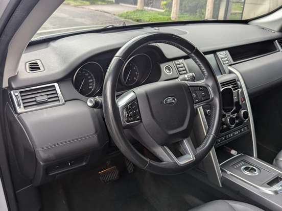 LAND ROVER-DISCOVERY SPORT-2.0 16V SI4 TURBO GASOLINA SE 4P AUTOMÁTICO LAND ROVER-DISCOVERY SPORT-2018