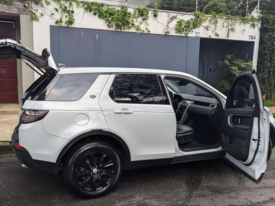 LAND ROVER-DISCOVERY SPORT-2.0 16V SI4 TURBO GASOLINA SE 4P AUTOMÁTICO LAND ROVER-DISCOVERY SPORT-2018