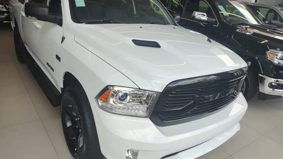 RAM 1500 5.7 V8 GASOLINA REBEL CD 4X4 AUTOMÁTICO
