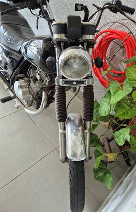 SUZUKI INTRUDER 125 