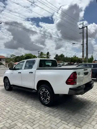 TOYOTA-HILUX-2.8 D-4D TURBO DIESEL CD POWER PACK 4X4 MANUAL TOYOTA-HILUX-2022