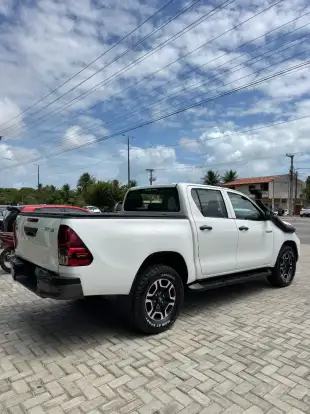 TOYOTA-HILUX-2.8 D-4D TURBO DIESEL CD POWER PACK 4X4 MANUAL TOYOTA-HILUX-2022