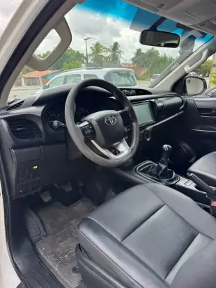 TOYOTA-HILUX-2022