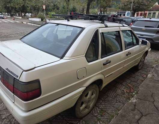 VOLKSWAGEN-SANTANA-1997