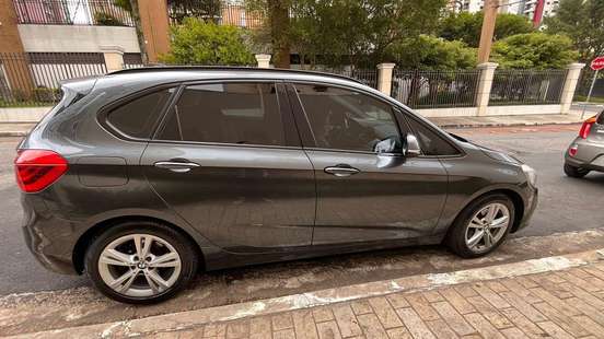 BMW-220i-2015