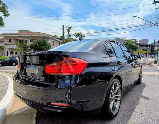 BMW-328i-2.0 LUXURY SEDAN 16V GASOLINA 4P AUTOMÁTICO BMW-328i-2012