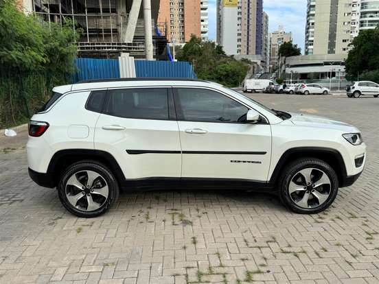 JEEP-COMPASS-2.0 16V DIESEL LONGITUDE 4X4 AUTOMÁTICO JEEP-COMPASS-2018