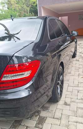 MERCEDES-BENZ-C 180-2011