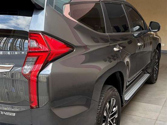 MITSUBISHI-PAJERO SPORT-2.4 16V MIVEC TURBO DIESEL HPE-S AWD AUTOMÁTICO MITSUBISHI-PAJERO SPORT-2023