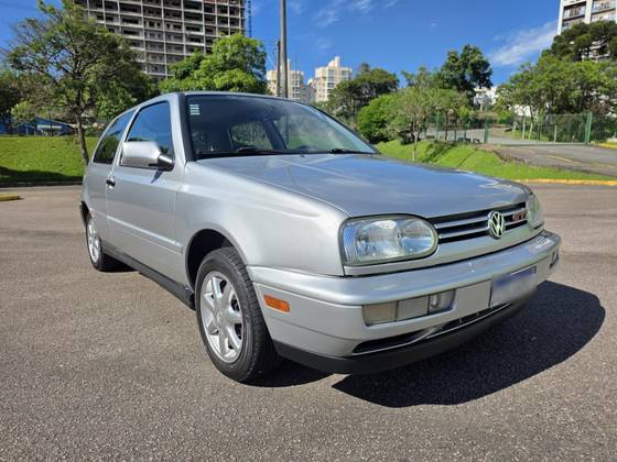 VOLKSWAGEN GOLF 2.0 MI GTI 8V GASOLINA 2P MANUAL