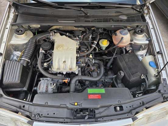 VOLKSWAGEN-GOLF-1998