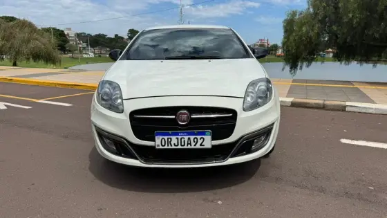 FIAT BRAVO 1.8 BLACKMOTION 16V FLEX 4P AUTOMATIZADO