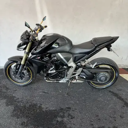 HONDA CB 1000R 