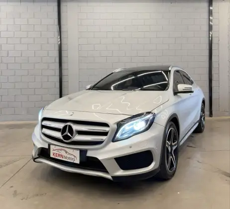 MERCEDES-BENZ GLA 250 2.0 16V TURBO GASOLINA SPORT 4P AUTOMÁTICO