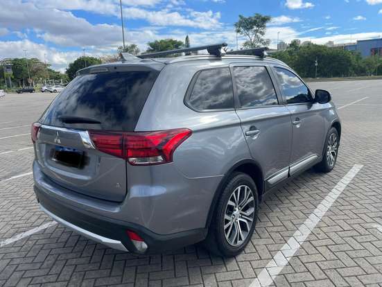 MITSUBISHI-OUTLANDER-2.0 16V GASOLINA 4P AUTOMÁTICO MITSUBISHI-OUTLANDER-2016