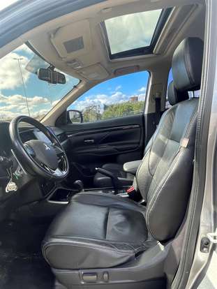 MITSUBISHI-OUTLANDER-2016