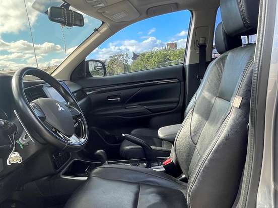 MITSUBISHI-OUTLANDER-2.0 16V GASOLINA 4P AUTOMÁTICO MITSUBISHI-OUTLANDER-2016