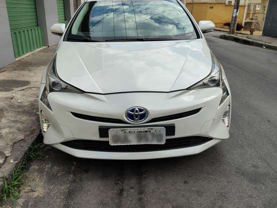TOYOTA-PRIUS-2018