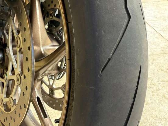 TRIUMPH-STREET TRIPLE 765 RS TRIUMPH-STREET TRIPLE 765 RS-2022