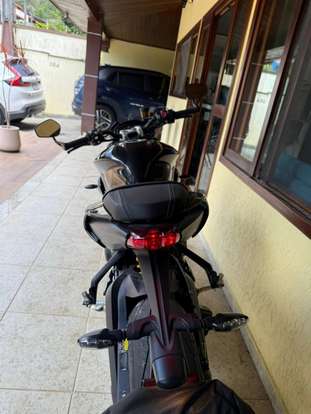 TRIUMPH-STREET TRIPLE 765 RS-2022
