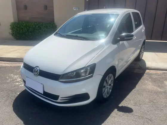 VOLKSWAGEN FOX 1.0 MPI TRENDLINE 12V FLEX 4P MANUAL