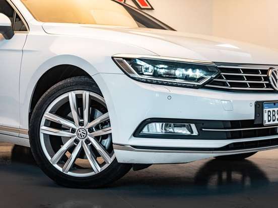 VOLKSWAGEN-PASSAT-2.0 16V TSI BLUEMOTION GASOLINA HIGHLINE 4P DSG VOLKSWAGEN-PASSAT-2017