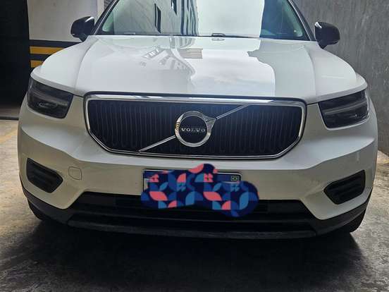 VOLVO-XC40-2.0 T4 GASOLINA GEARTRONIC VOLVO-XC40-2019
