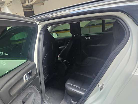 VOLVO-XC40-2.0 T4 GASOLINA GEARTRONIC VOLVO-XC40-2019
