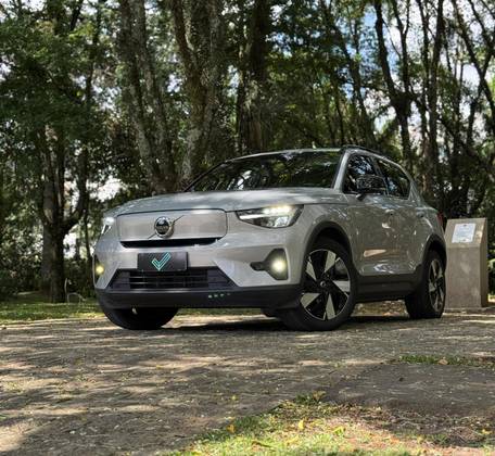 VOLVO XC40 P6 RECHARGE ELECTRIC PLUS