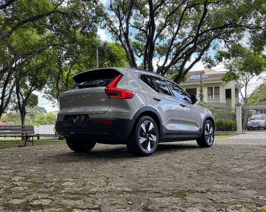 VOLVO-XC40-P6 RECHARGE ELECTRIC PLUS VOLVO-XC40-2024