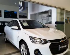 CHEVROLET ONIX 1.0 TURBO FLEX PLUS LT MANUAL CHEVROLET ONIX 1.0 TURBO FLEX PLUS LT MANUAL