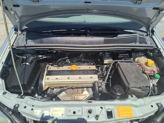 CHEVROLET-ZAFIRA-2004