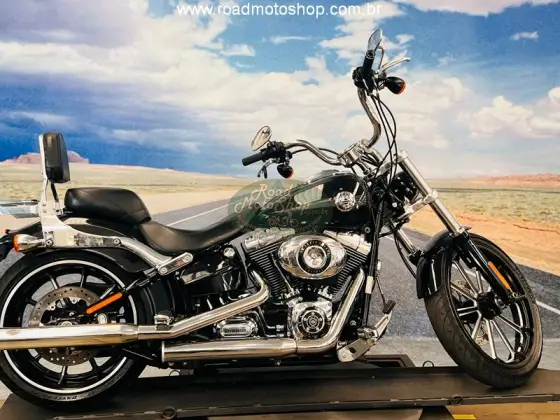 HARLEY-DAVIDSON SOFTAIL BREAKOUT 