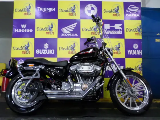 HARLEY-DAVIDSON SPORTSTER XL 883 R 
