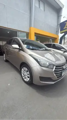 HYUNDAI HB20S 1.6 COMFORT PLUS 16V FLEX 4P MANUAL