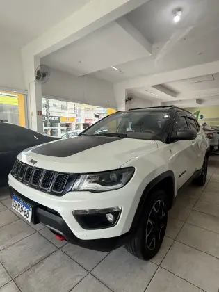 JEEP COMPASS 2.0 16V DIESEL TRAILHAWK 4X4 AUTOMÁTICO JEEP COMPASS 2.0 16V DIESEL TRAILHAWK 4X4 AUTOMÁTICO