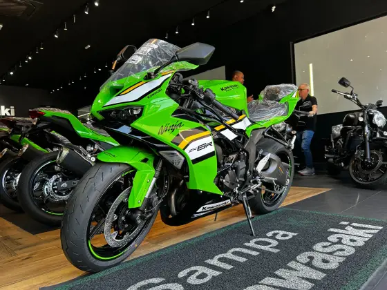 ＊和＊ Galeria de fotos: Kawasaki Ninja ZX-6R 2024: esportiva evolui e