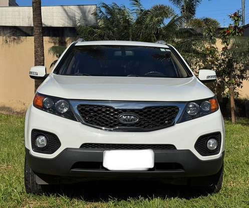 KIA-SORENTO-2010