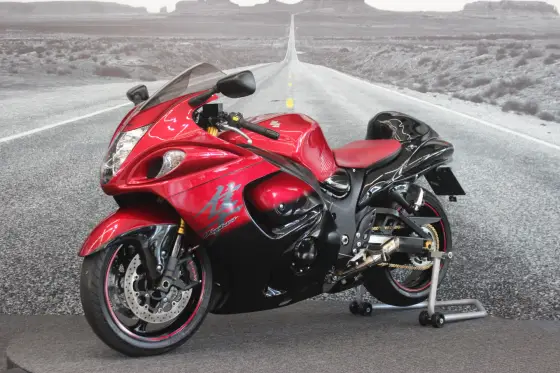 SUZUKI GSX 1300RAZ HAYABUSA 