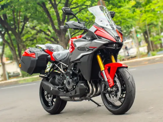SUZUKI GSX-S1000GX ABS SUZUKI GSX-S1000GX ABS