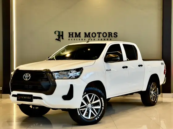 TOYOTA HILUX 2.8 D-4D TURBO DIESEL CD POWER PACK 4X4 MANUAL TOYOTA HILUX 2.8 D-4D TURBO DIESEL CD POWER PACK 4X4 MANUAL
